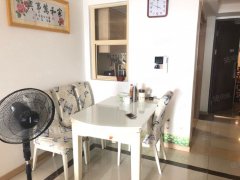 万科广场 3室2厅1卫 3000元月 全套配置自住标准出租